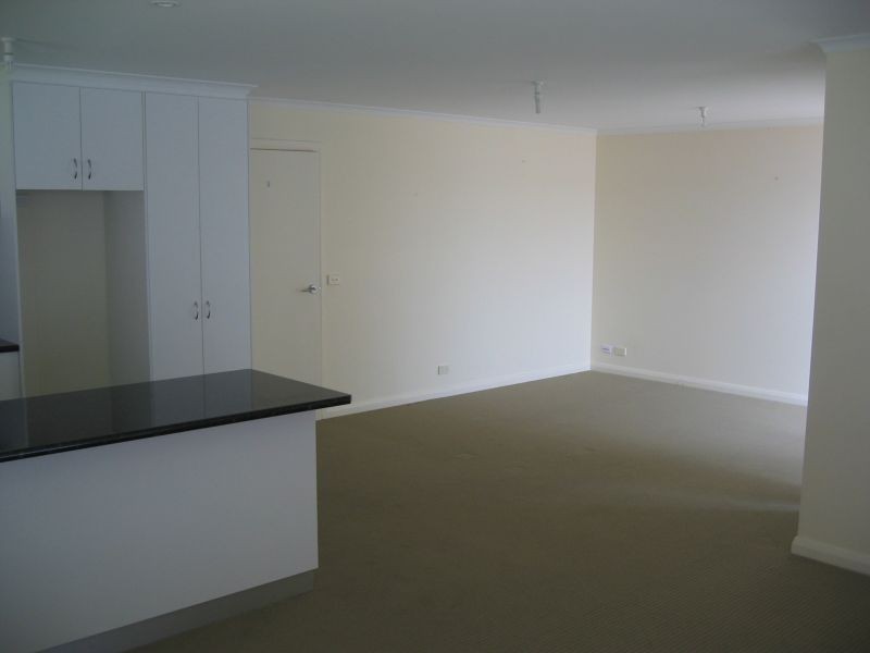8/153 Summerleas Road, Kingston TAS 7050