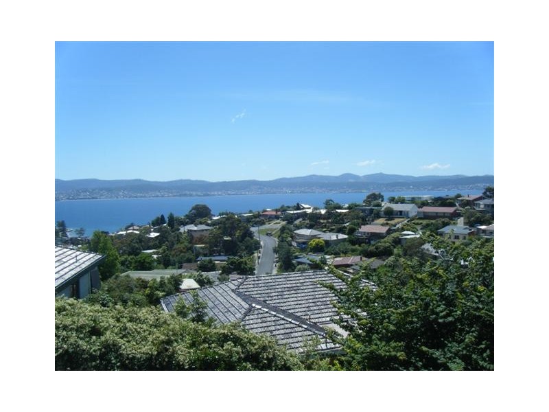 491 CHURCHILL AVE, Sandy Bay TAS 7005