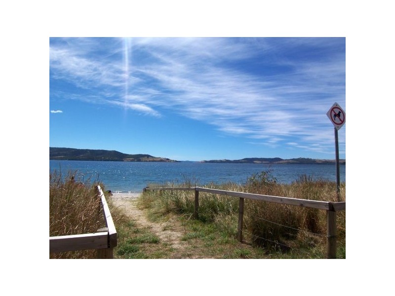 54 Beach Road, Snug TAS 7054