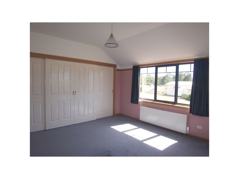 54 Beach Road, Snug TAS 7054