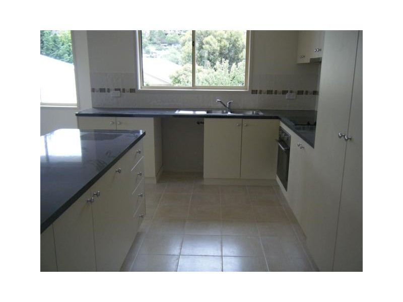 1 EREBUS STREET, Warrane TAS 7018