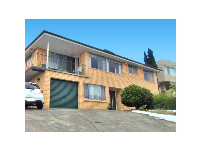 8a Kirval Court, West Hobart TAS 7000
