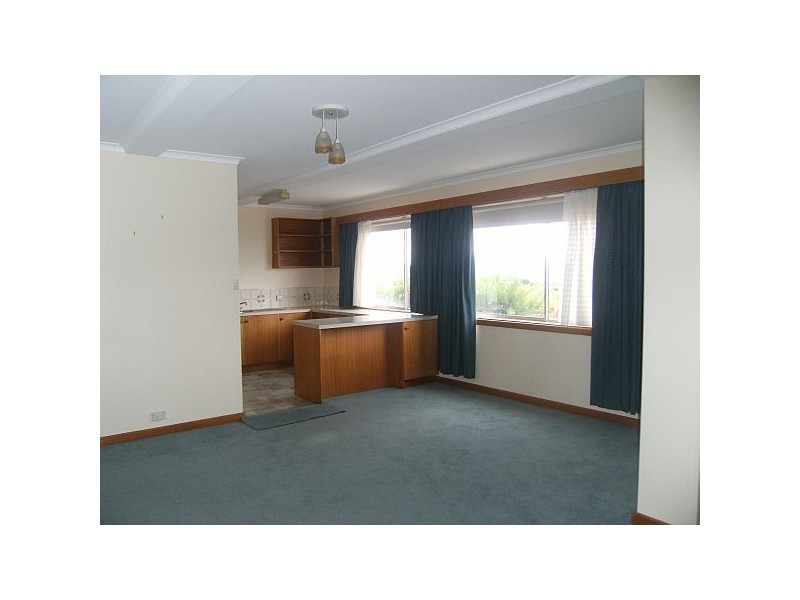 8a Kirval Court, West Hobart TAS 7000