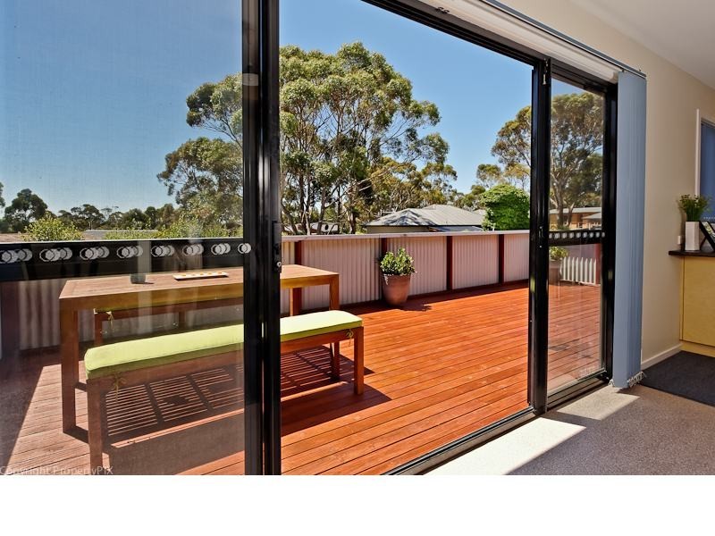 33 OLINDA GROVE, Mount Nelson TAS 7007