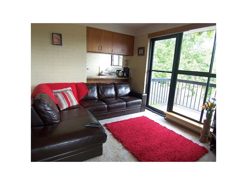 8/92 BARRACK STREET, Hobart TAS 7000