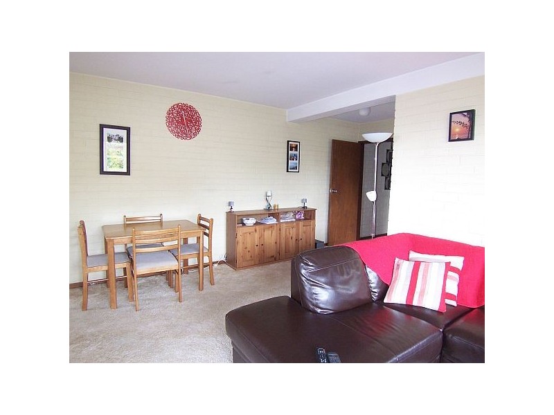 8/92 BARRACK STREET, Hobart TAS 7000