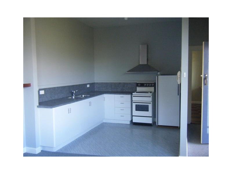 152A DERWENT AVE, Lindisfarne TAS 7015