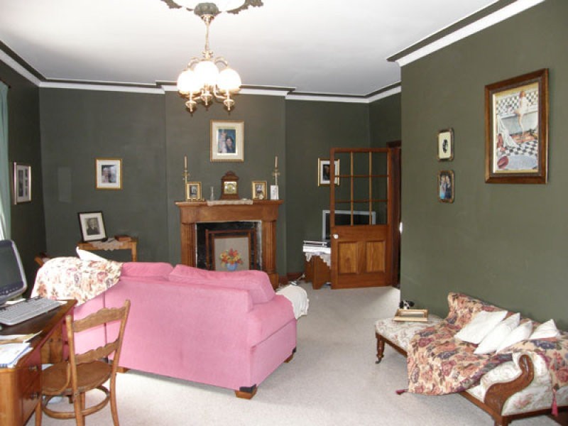 121 Main Road, Kempton TAS 7030