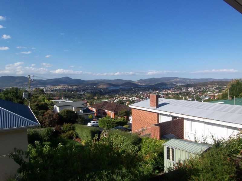 2/46  Pottery Road, Lenah Valley TAS 7008