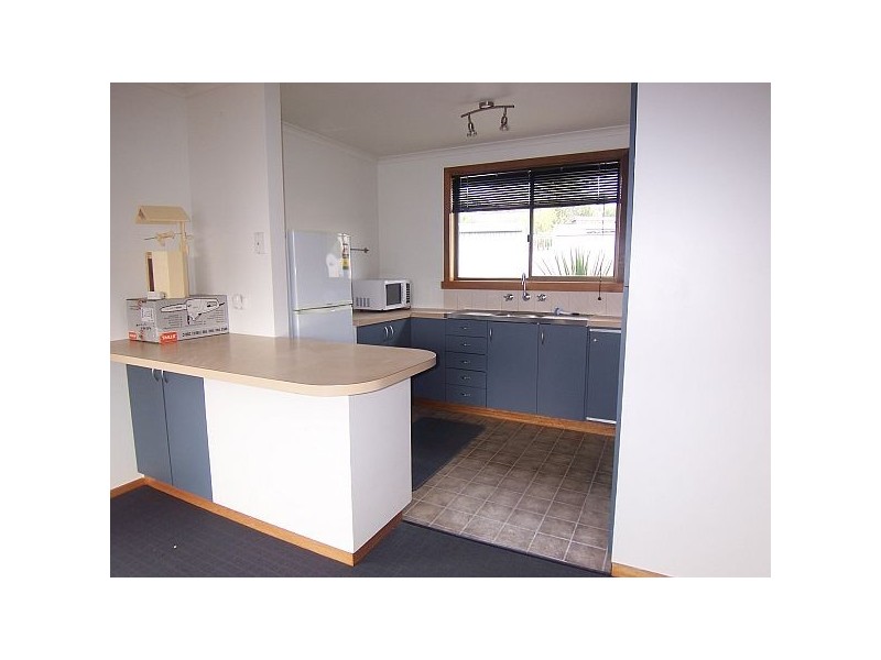 1/297 Redwood Road, Kingston TAS 7050