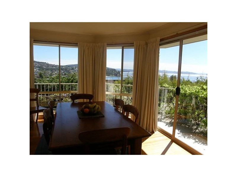 10 Seacrest Avenue, Blackmans Bay TAS 7052