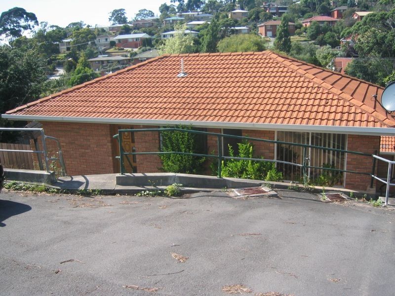 1/1 Girrabong Road, Lenah Valley TAS 7008