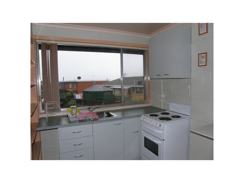 2/2 Sherwin Court, Rosetta TAS 7010