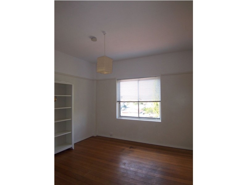9 Gregson Avenue, New Town TAS 7008