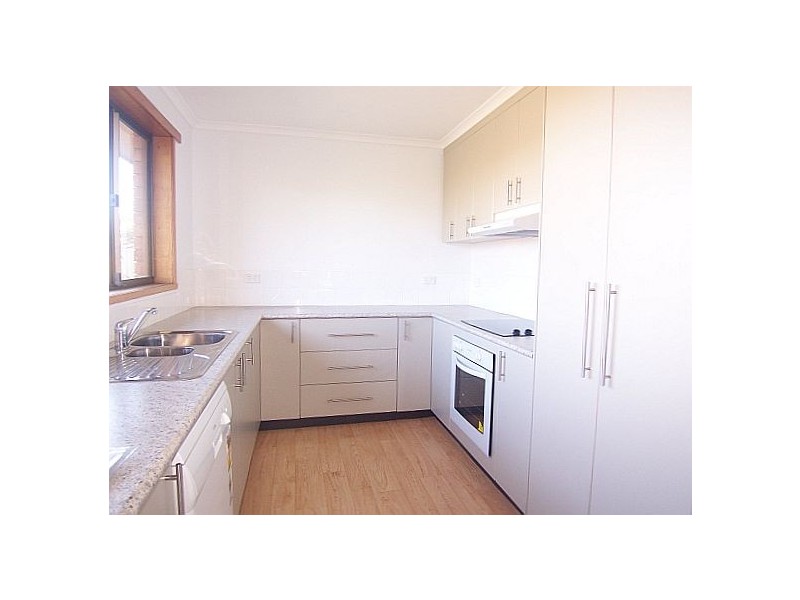 11 Nolan Crescent, Kingston TAS 7050