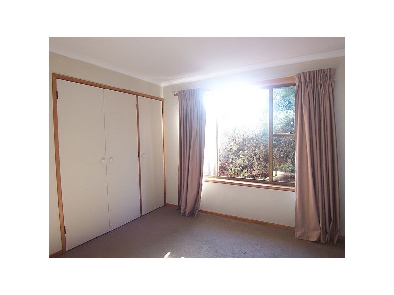 11 Nolan Crescent, Kingston TAS 7050