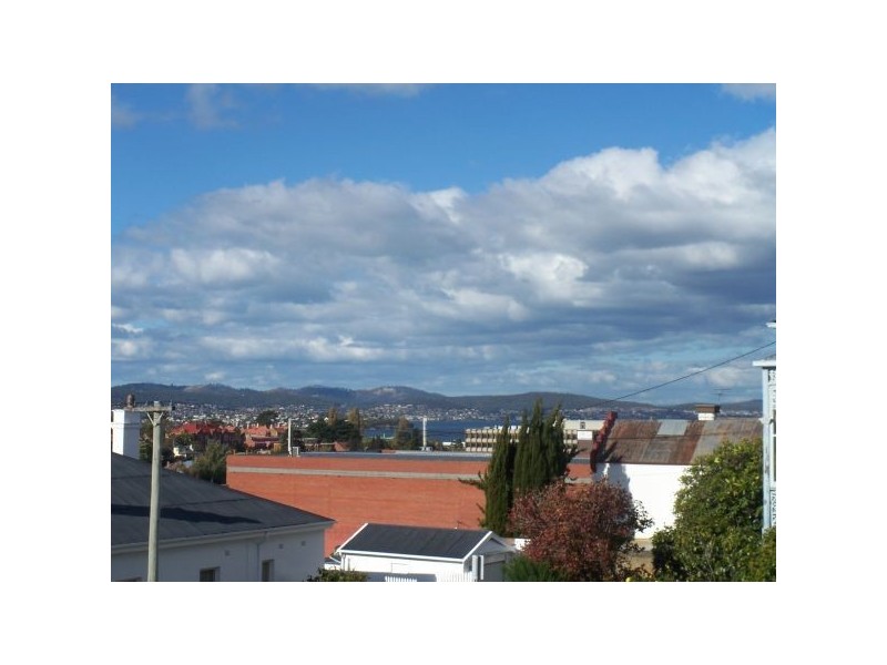 2/57 Warwick Street, Hobart TAS 7000