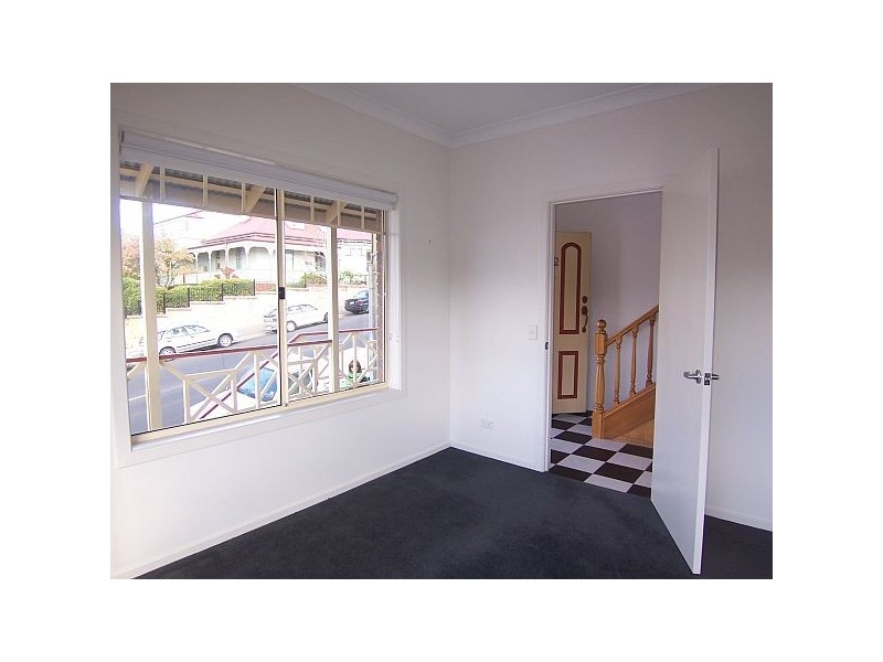 2/57 Warwick Street, Hobart TAS 7000