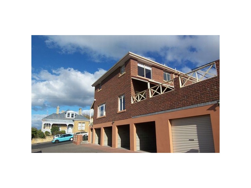 2/57 Warwick Street, Hobart TAS 7000