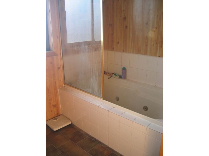 146 Cambridge Road, Warrane TAS 7018