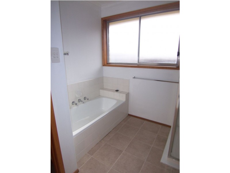 51 Merindah Street, Howrah TAS 7018