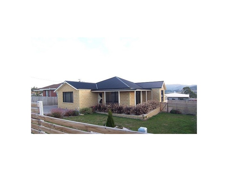 93 Redwood Road, Kingston TAS 7050