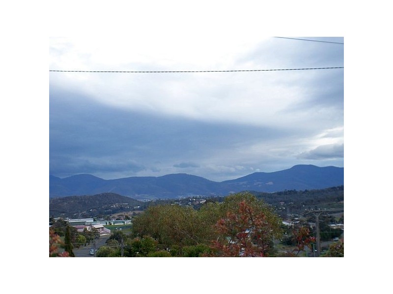 87 Currajong Road, Mornington TAS 7018