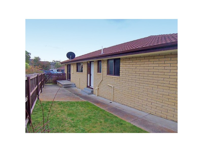 69 Illawarra Road, Blackmans Bay TAS 7052