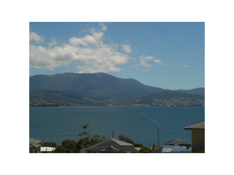 3 PARROTT PLACE, Tranmere TAS 7018