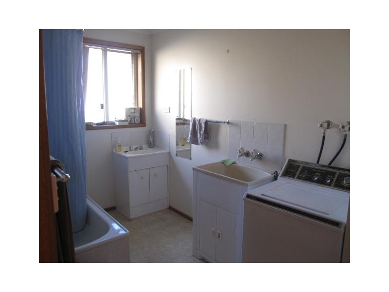 15/23B CADBURY ROAD, Claremont TAS 7011