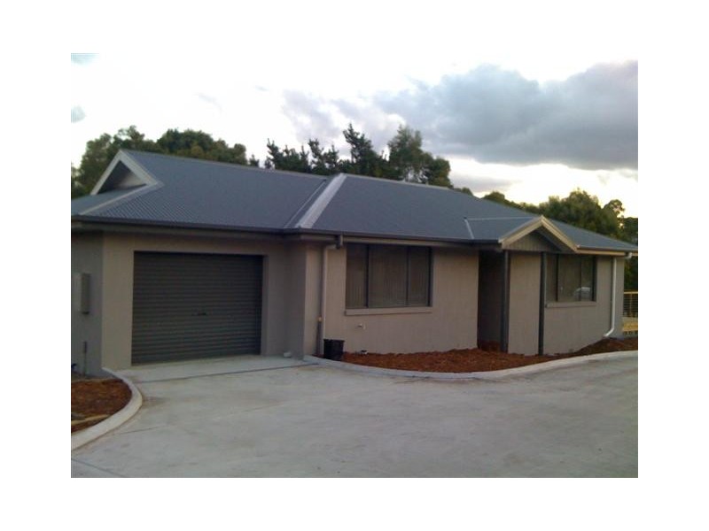 1/136 BURWOOD DRIVE, Blackmans Bay TAS 7052
