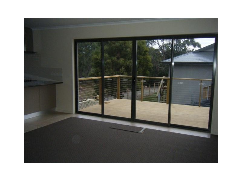 1/136 BURWOOD DRIVE, Blackmans Bay TAS 7052