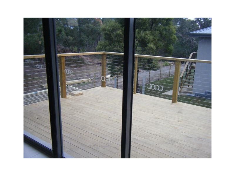 1/136 BURWOOD DRIVE, Blackmans Bay TAS 7052