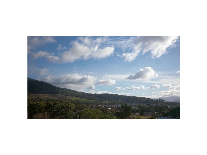 2/15 Longley Court, Glenorchy TAS 7010