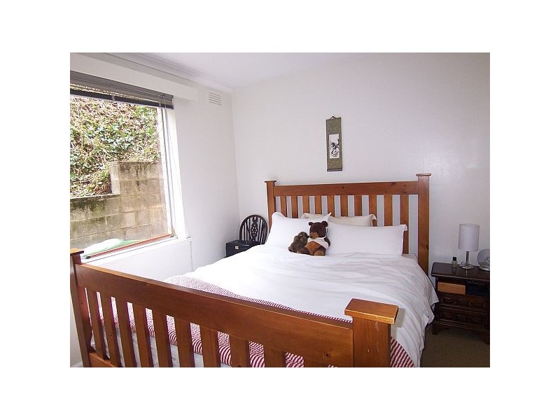 2/50 Marieville Esplanade, Sandy Bay TAS 7005