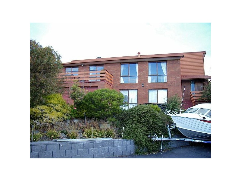 12 Surf Parade, Blackmans Bay TAS 7052