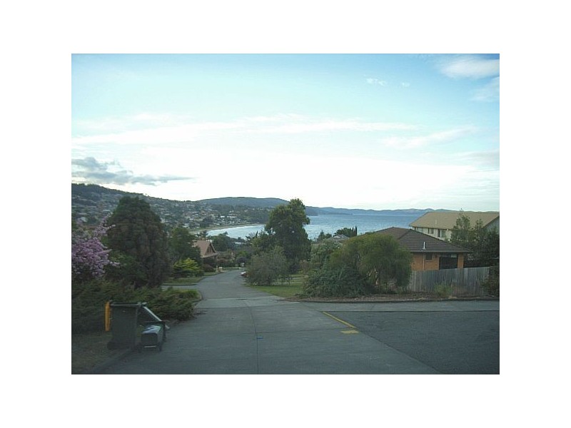 12 Surf Parade, Blackmans Bay TAS 7052