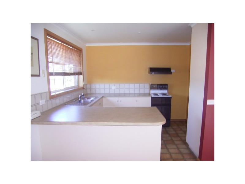 2/96A GIBLIN STREET, Lenah Valley TAS 7008