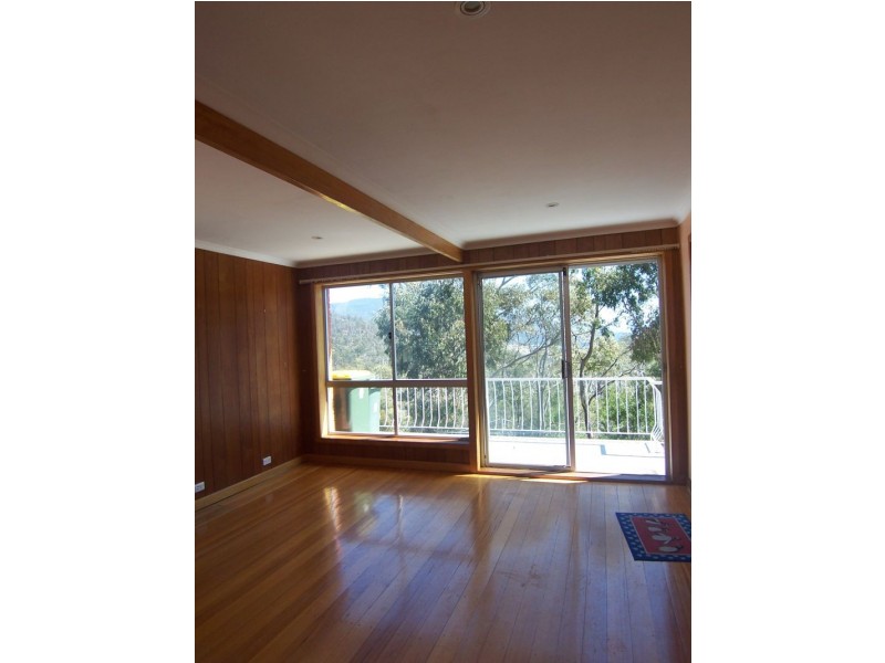 2/15 Lumeah Avenue, Lenah Valley TAS 7008