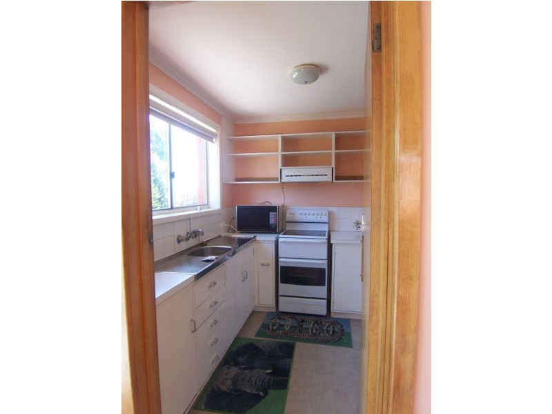 2/15 Lumeah Avenue, Lenah Valley TAS 7008