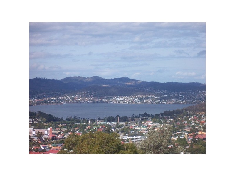 4 Dorothy Court, West Moonah TAS 7009