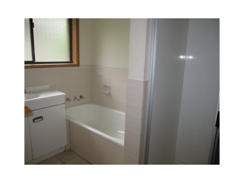 1/6A MOSS PARK DRIVE, New Town TAS 7008