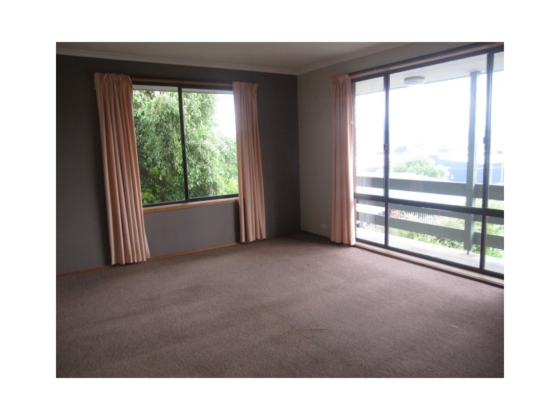 1/6A MOSS PARK DRIVE, New Town TAS 7008