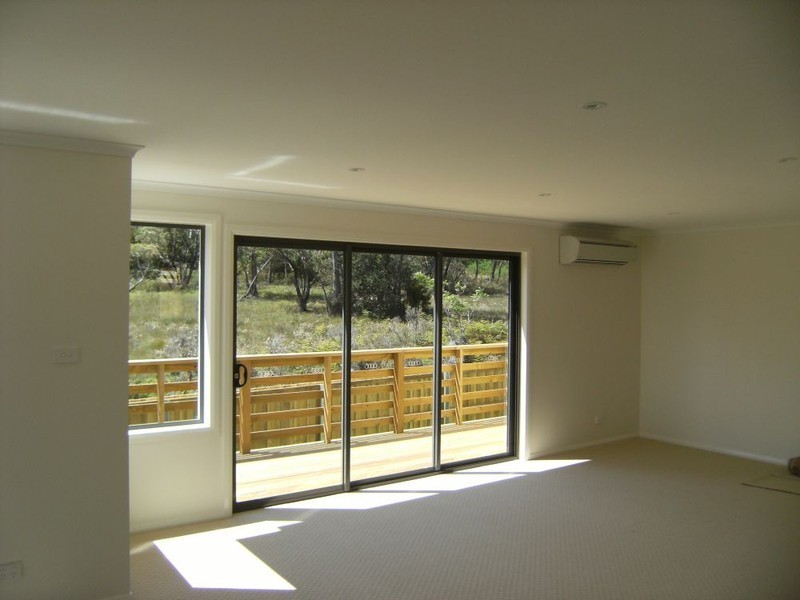 1/8-10 Lomandra Drive, Blackmans Bay TAS 7052