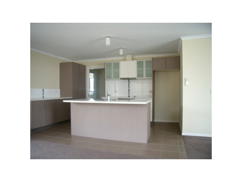 27 Kingfisher Street, Kingston TAS 7050