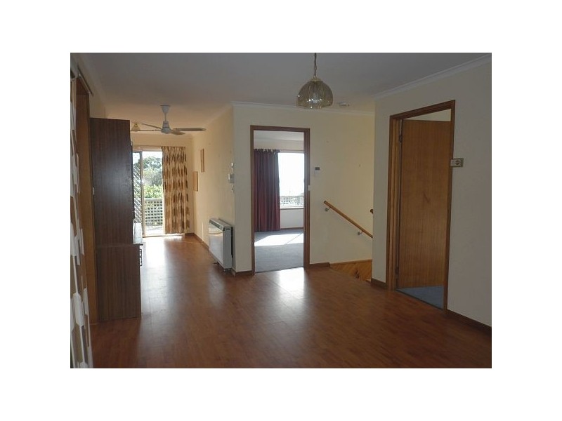 4 Coral Place, Blackmans Bay TAS 7052