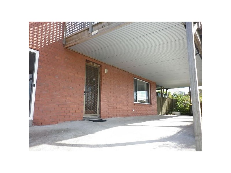 4 Coral Place, Blackmans Bay TAS 7052