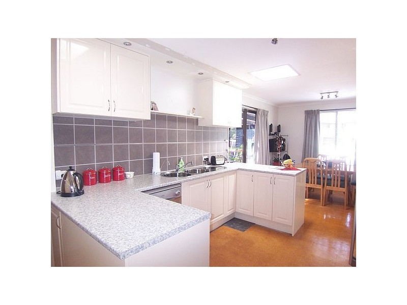 5 Fryer Street, Kingston TAS 7050