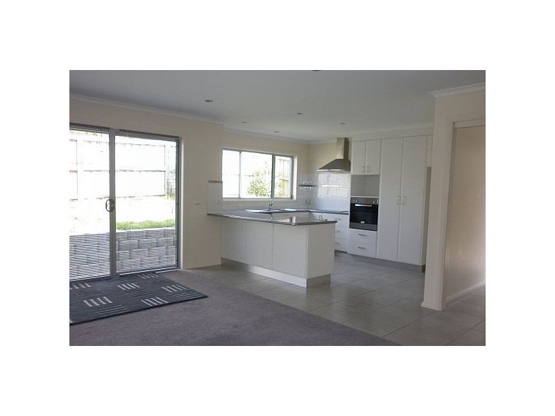 2/33 Moir Road, Kingston TAS 7050