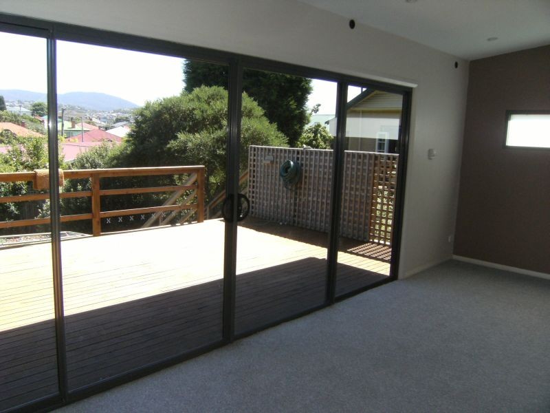 2/56 New Town Road, New Town TAS 7008